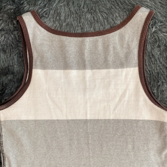 Grey striped ribbed tank top - Picture 14 of 17